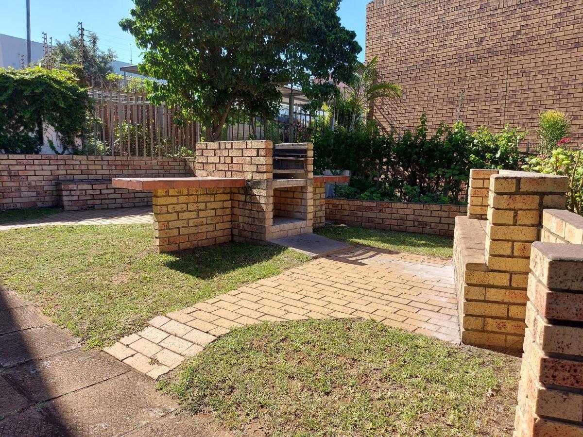 Ferienwohnung Sea Views At High Tide 1803 Amanzimtoti Exterior foto